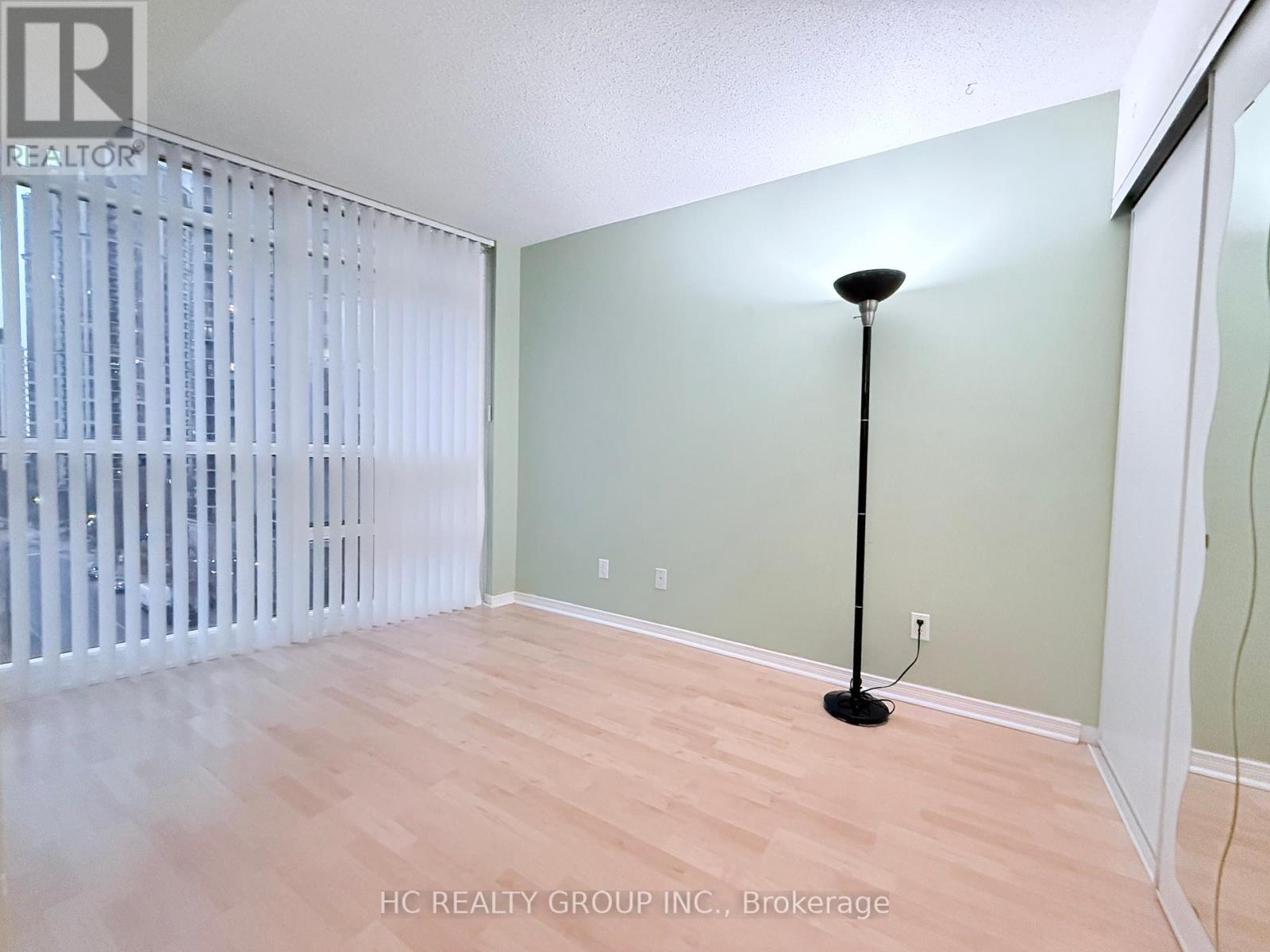 801 - 30 Harrison Garden Boulevard, Toronto (Willowdale East), Ontario  M2N 7A9 - Photo 9 - C12121789