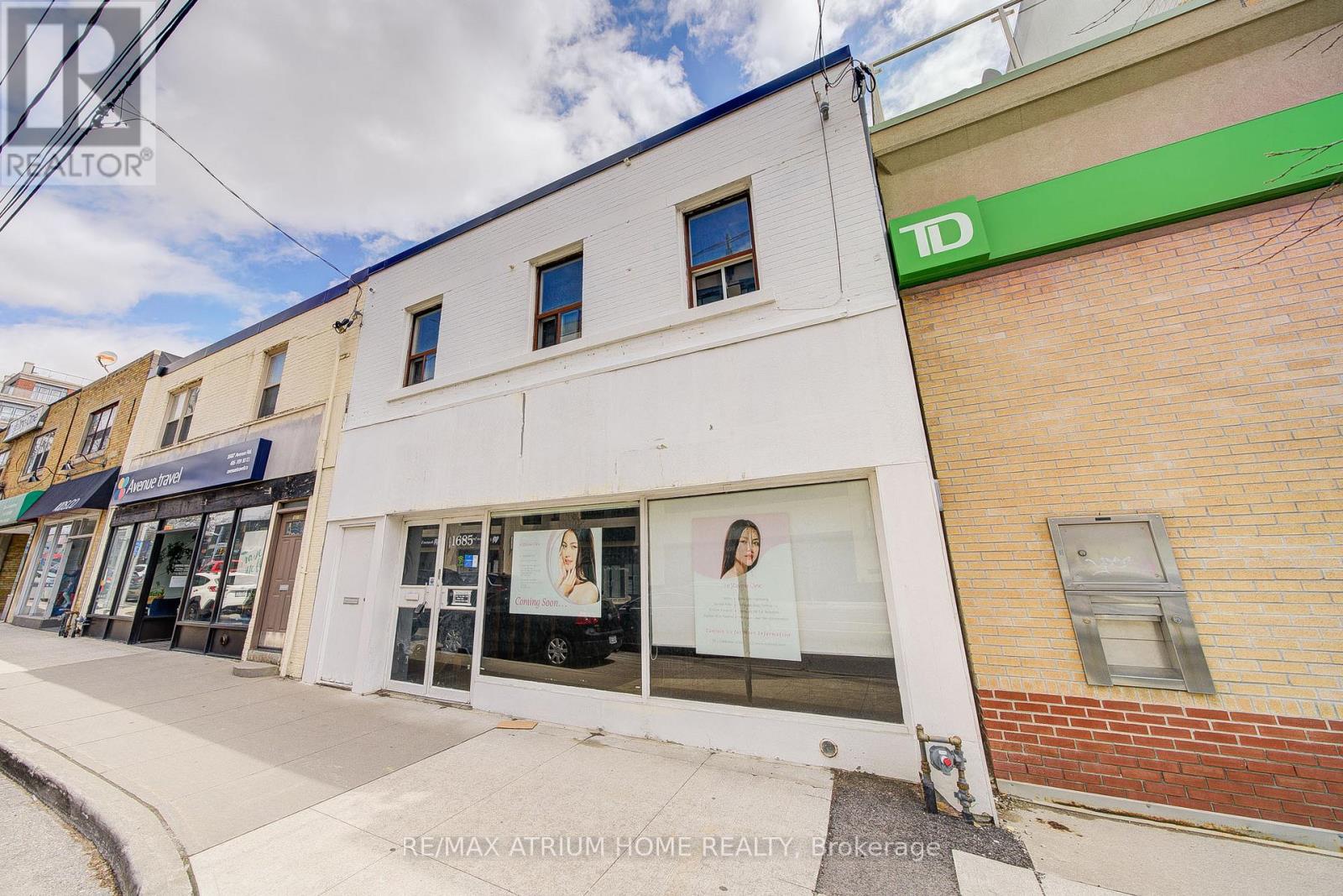 MAIN - 1685 AVENUE ROAD, Toronto, Ontario