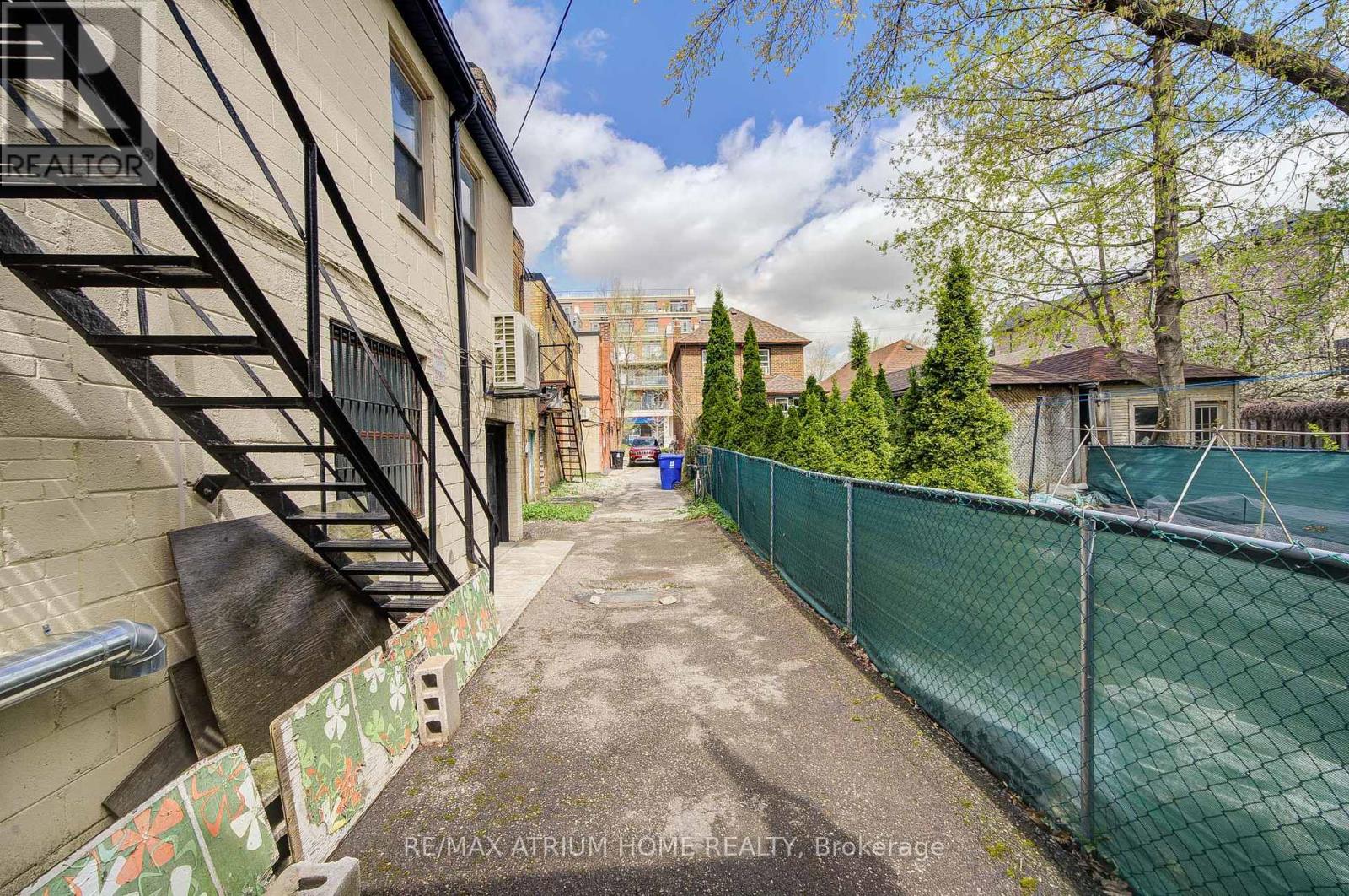 Main - 1685 Avenue Road, Toronto, Ontario  M5M 3Y3 - Photo 19 - C12121794