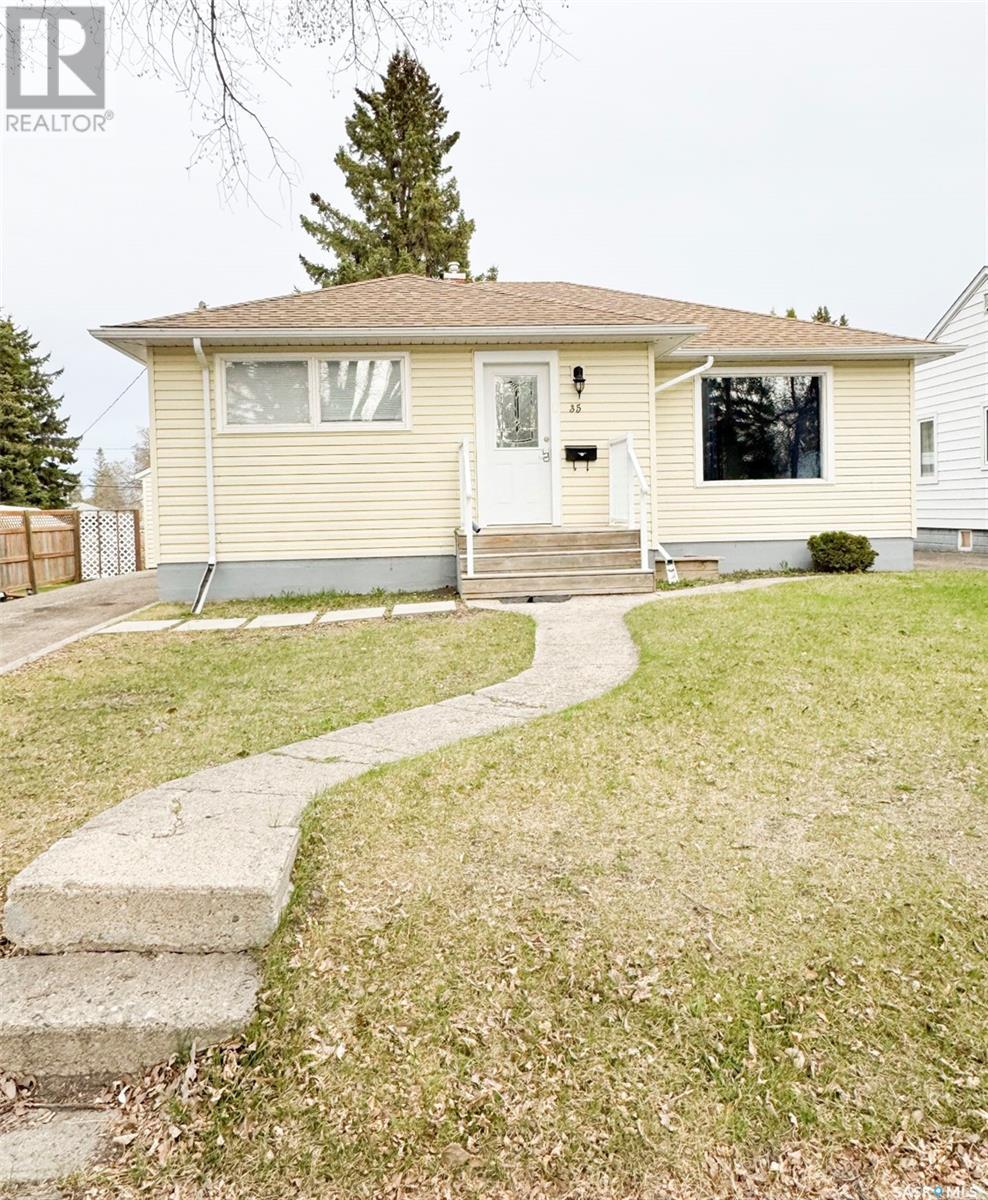 35 James AVENUE, yorkton, Saskatchewan