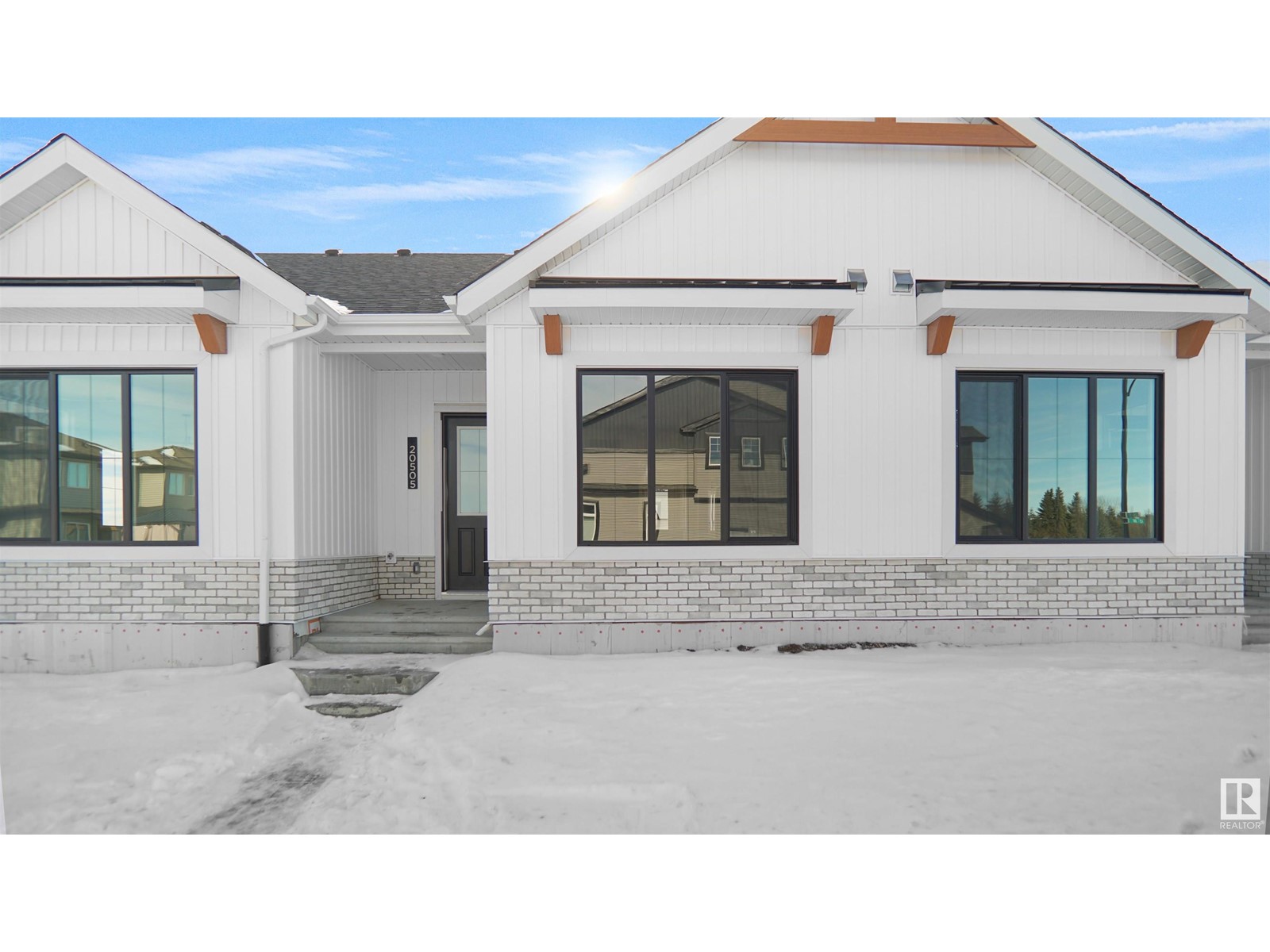 Property at 20505 42 AV NW image 3