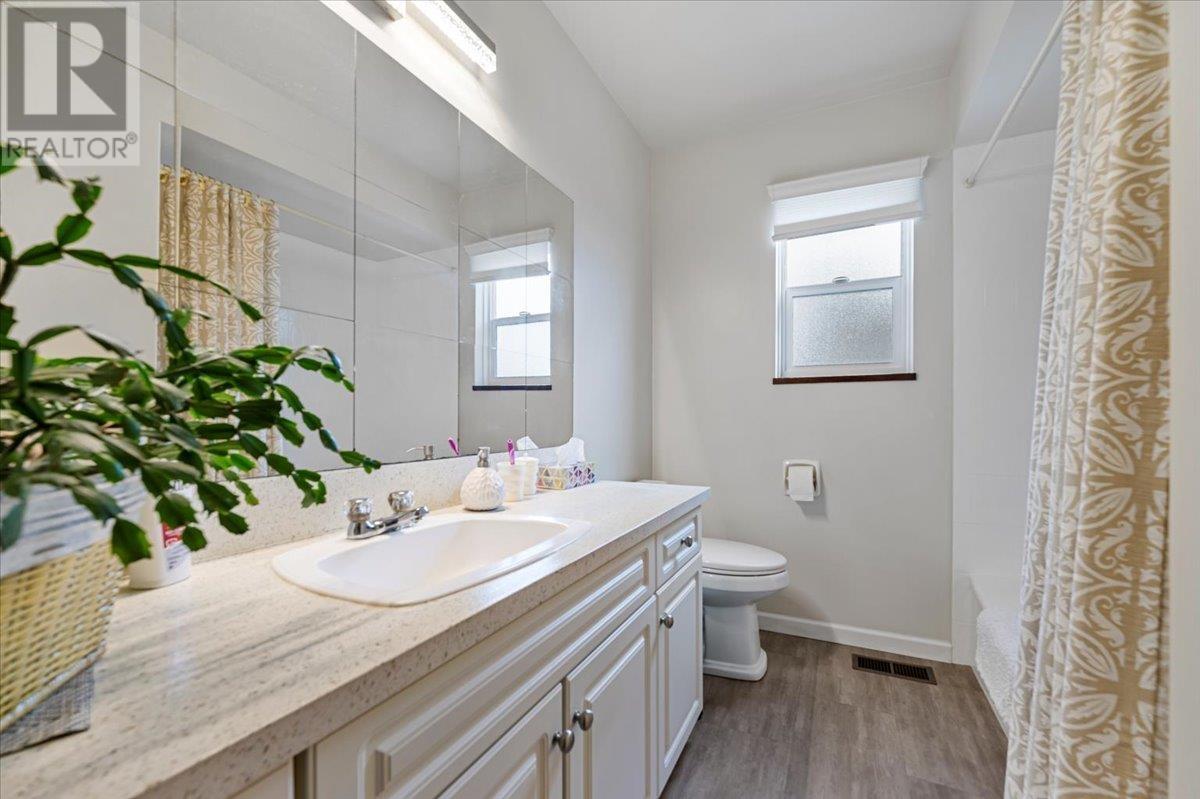 Listing Picture 26 of 27 : 3150 CHRISDALE AVENUE, Burnaby / 本拿比 - 魯藝地產 Yvonne Lu Group - MLS Medallion Club Member