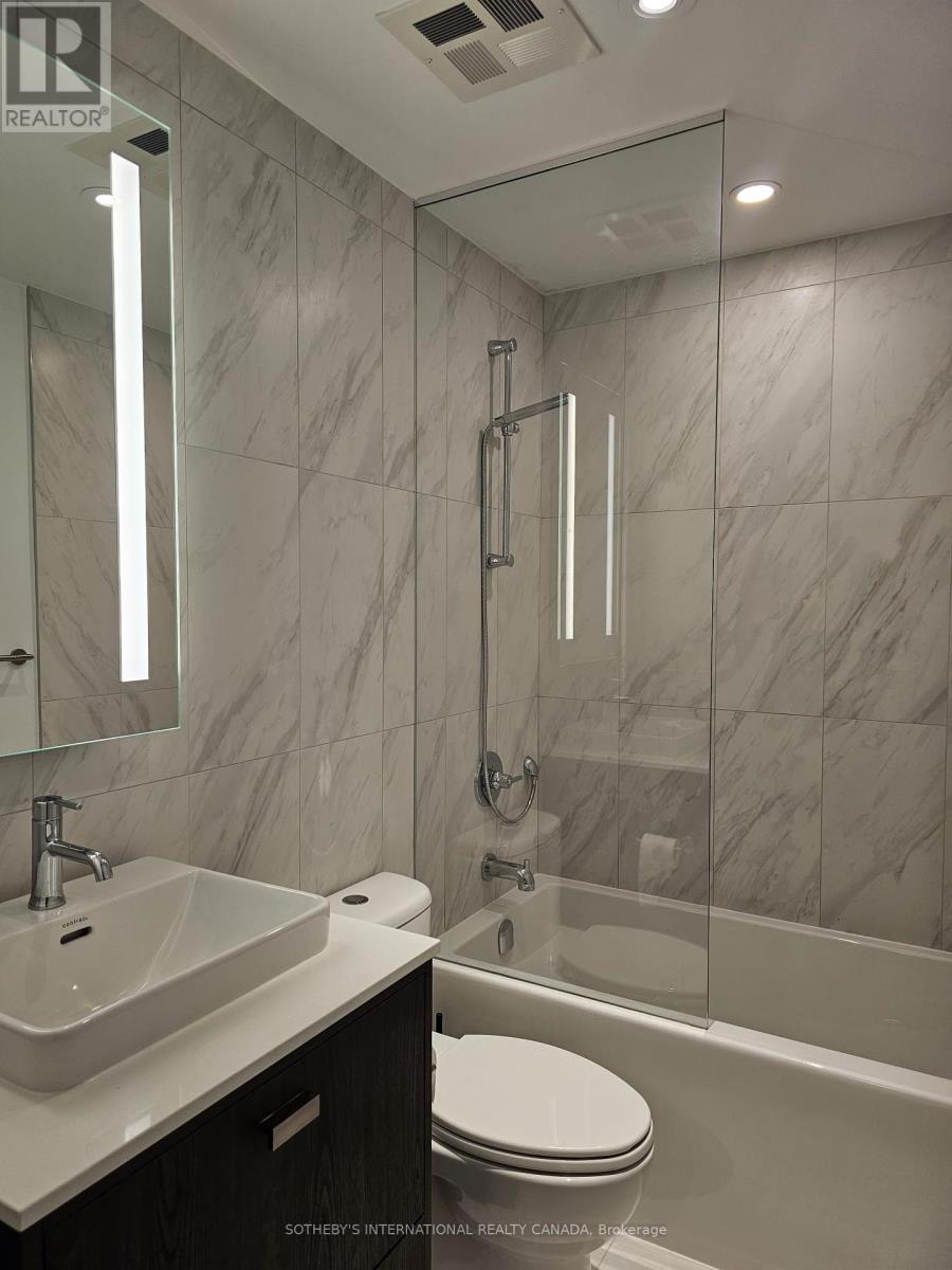 1013 - 470 Front Street W, Toronto, Ontario  M5V 0V6 - Photo 9 - C12121800