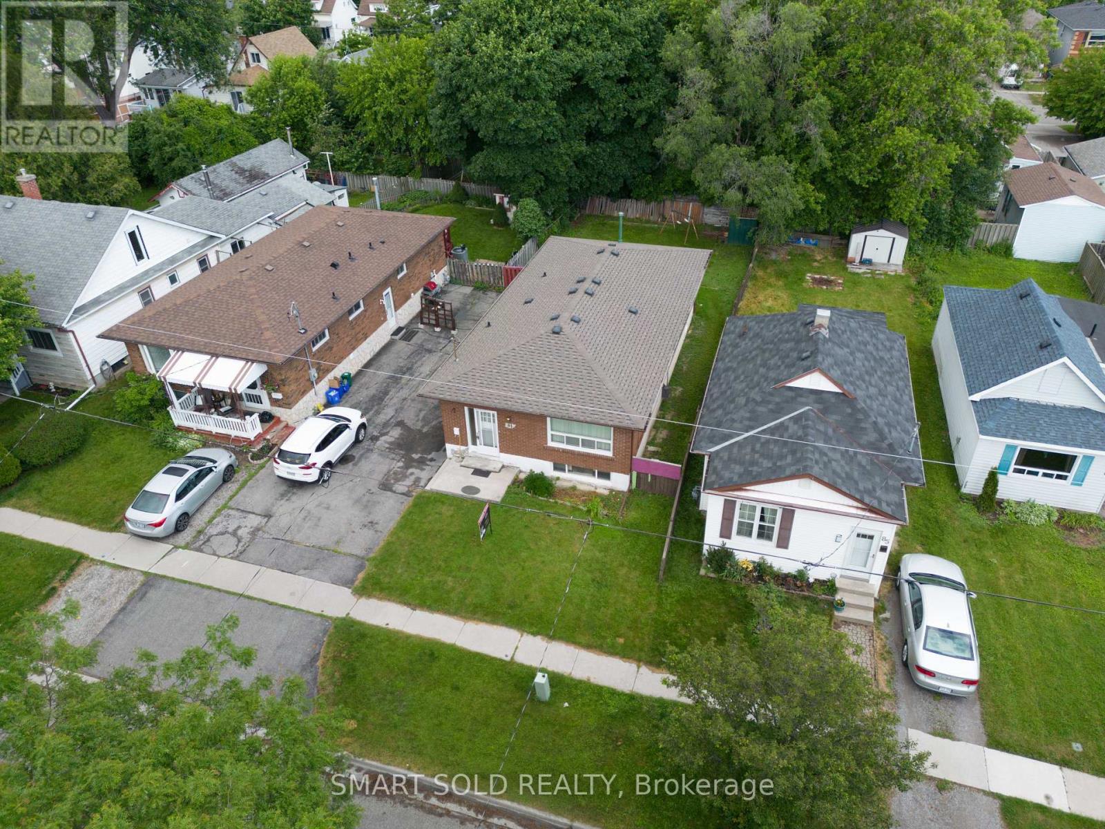 81 Cromwell Avenue, Oshawa, Ontario  L1J 4T5 - Photo 2 - E12121797
