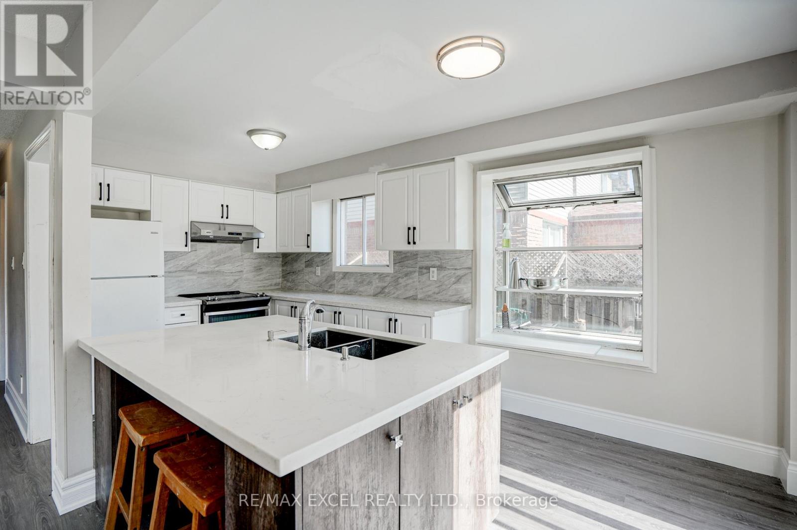 Upper - 287 Port Royal Trail, Toronto, Ontario  M1V 2K5 - Photo 27 - E12121811