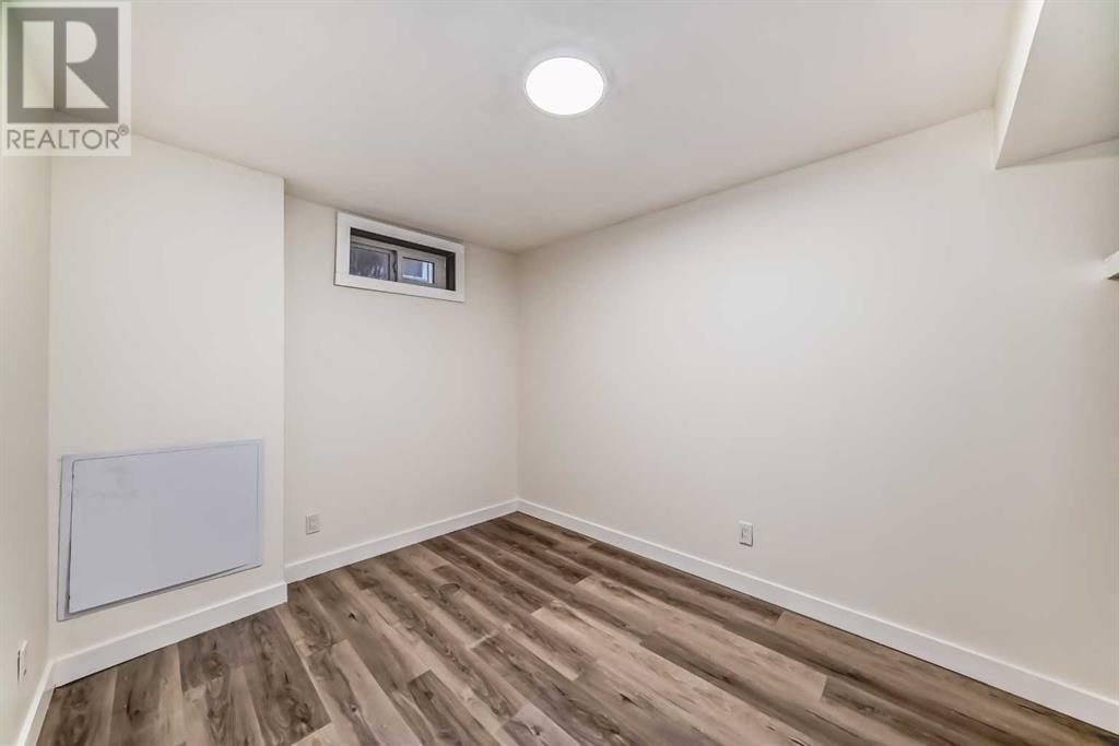 Property at 257 Pensville Close SE image 4