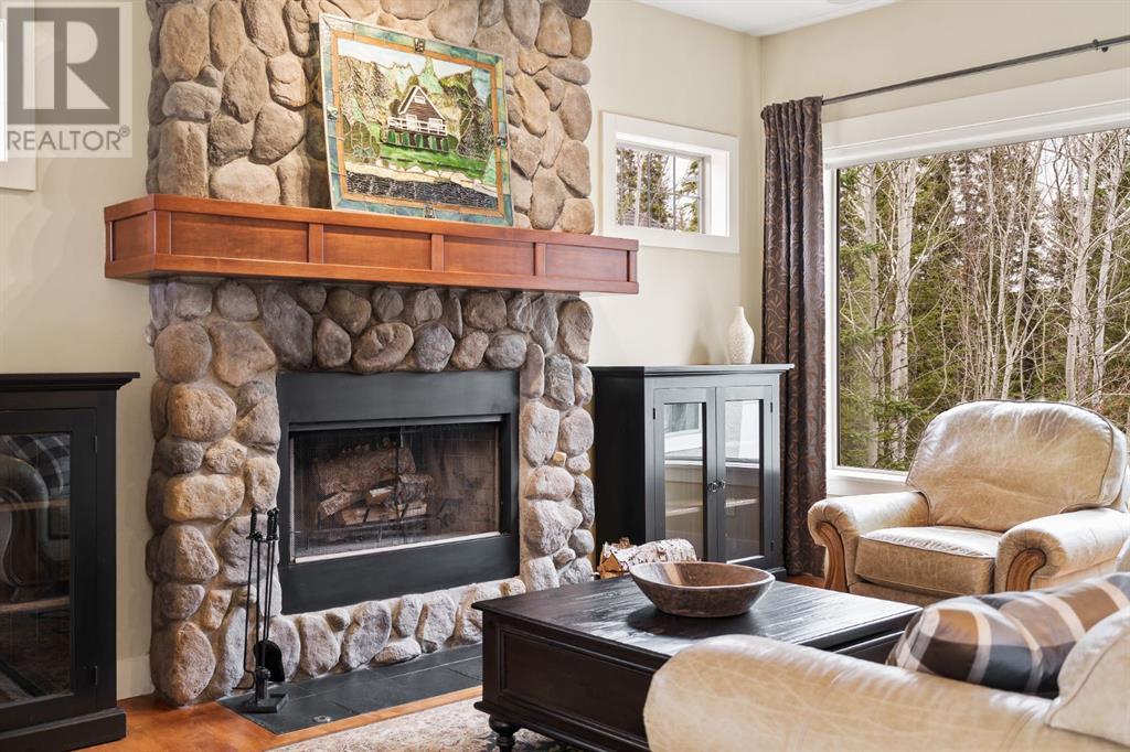 Property at 19 Discovery Valley Cove SW image 5