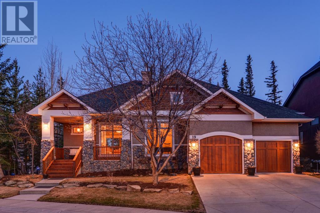 Property at 19 Discovery Valley Cove SW image 1
