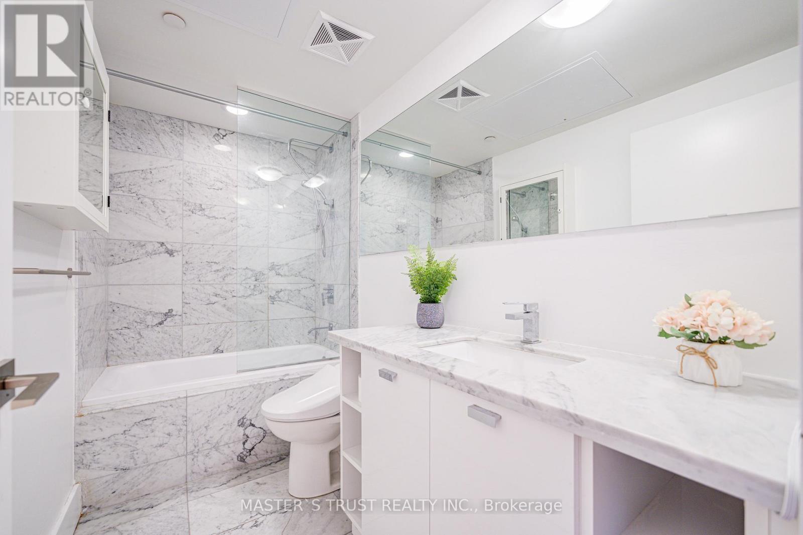416 - 32 Davenport Road, Toronto, Ontario  M5R 0B5 - Photo 11 - C12121815