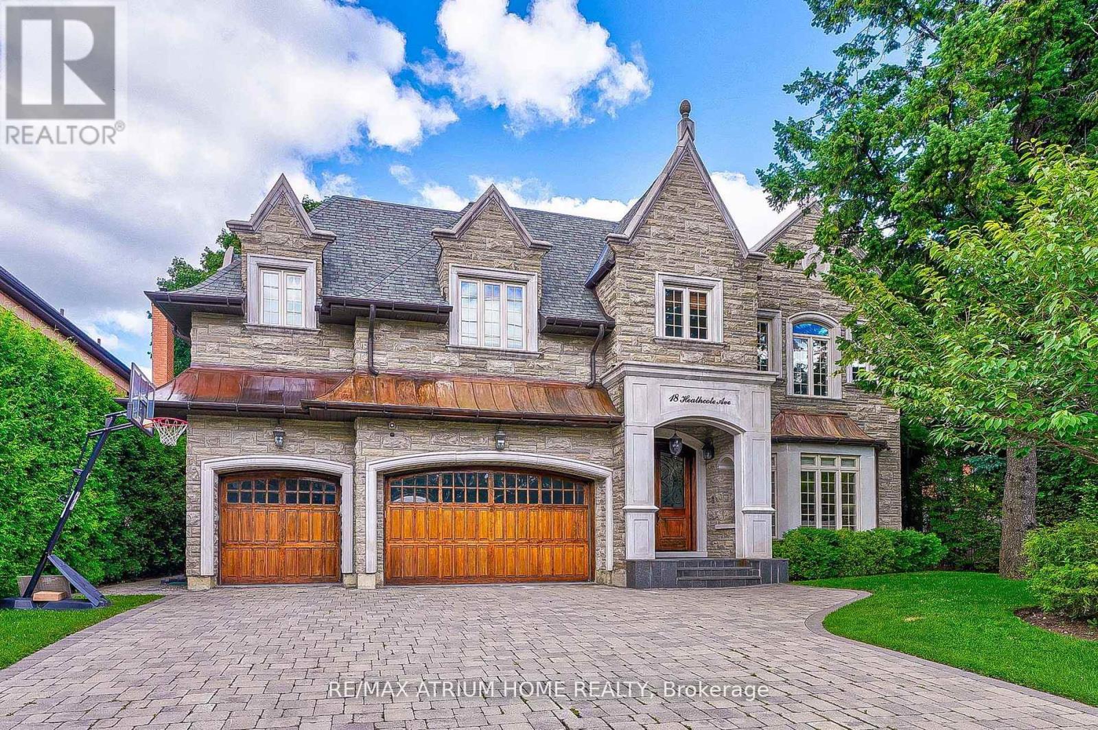 18 Heathcote Avenue, Toronto, Ontario  M2L 1Y7 - Photo 1 - C12121819