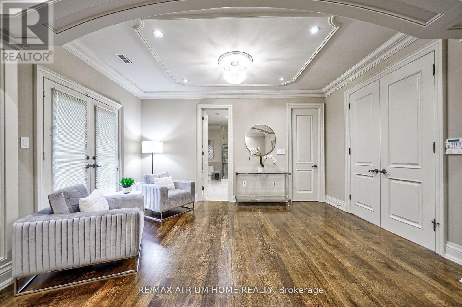 18 Heathcote Avenue, Toronto, Ontario  M2L 1Y7 - Photo 26 - C12121819