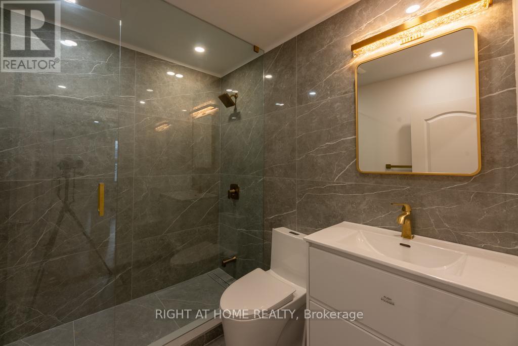 343 Boisdale Avenue, Richmond Hill (Harding), Ontario  L4C 1R4 - Photo 11 - N12121818