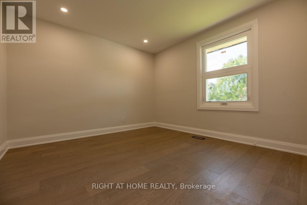 343 Boisdale Avenue, Richmond Hill (Harding), Ontario  L4C 1R4 - Photo 12 - N12121818
