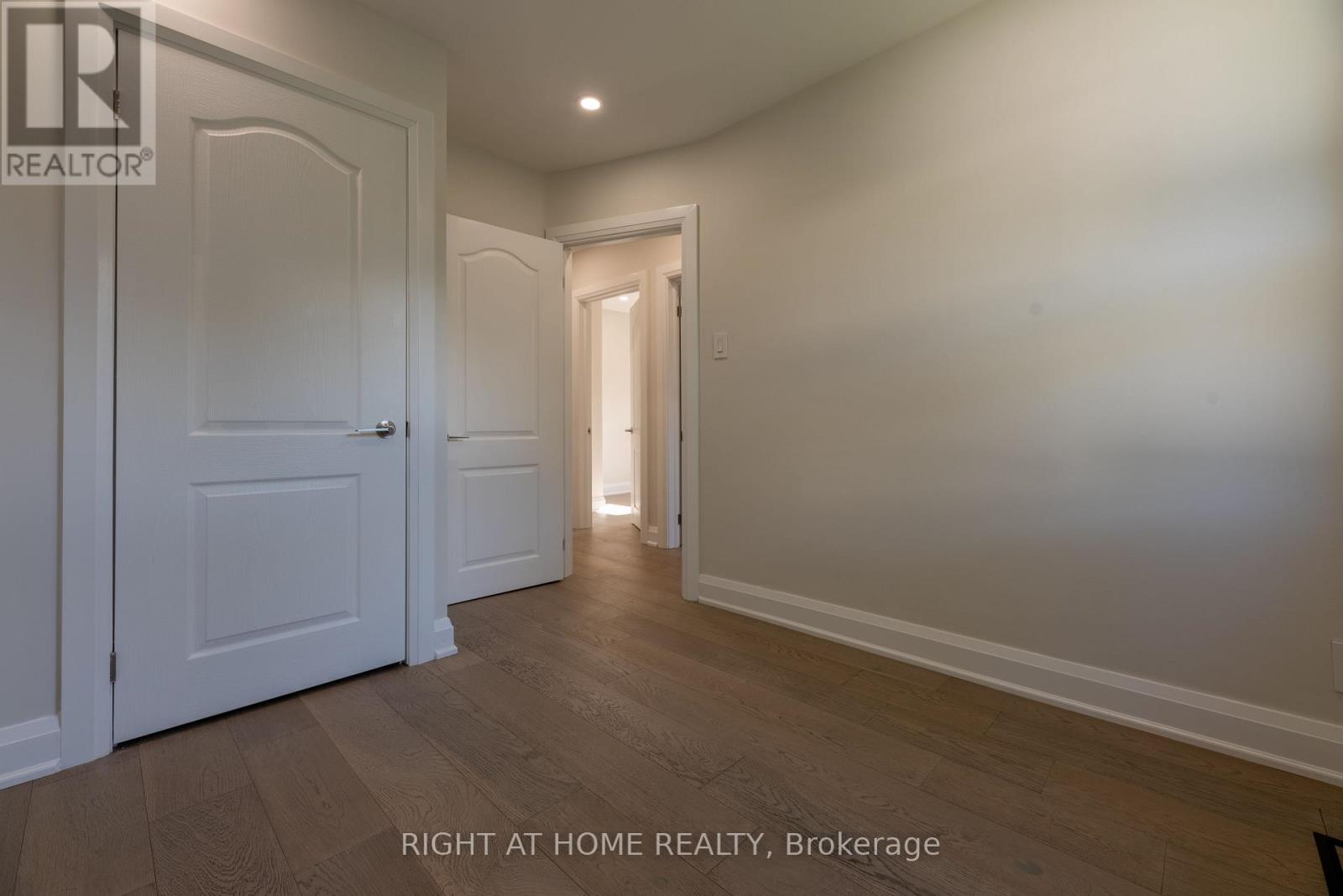 343 Boisdale Avenue, Richmond Hill (Harding), Ontario  L4C 1R4 - Photo 17 - N12121818