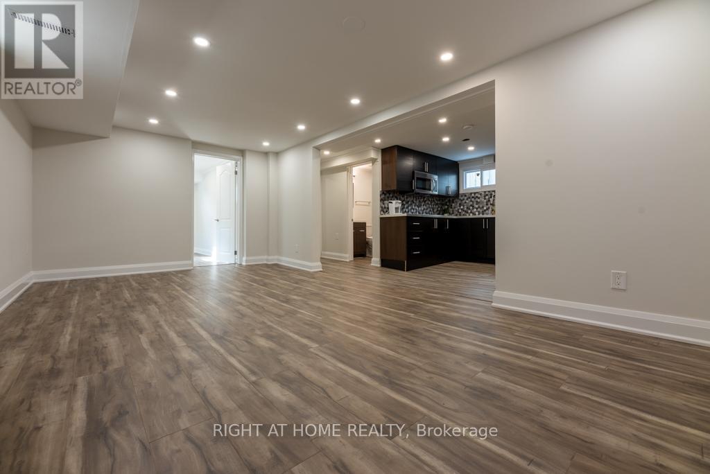 343 Boisdale Avenue, Richmond Hill (Harding), Ontario  L4C 1R4 - Photo 23 - N12121818