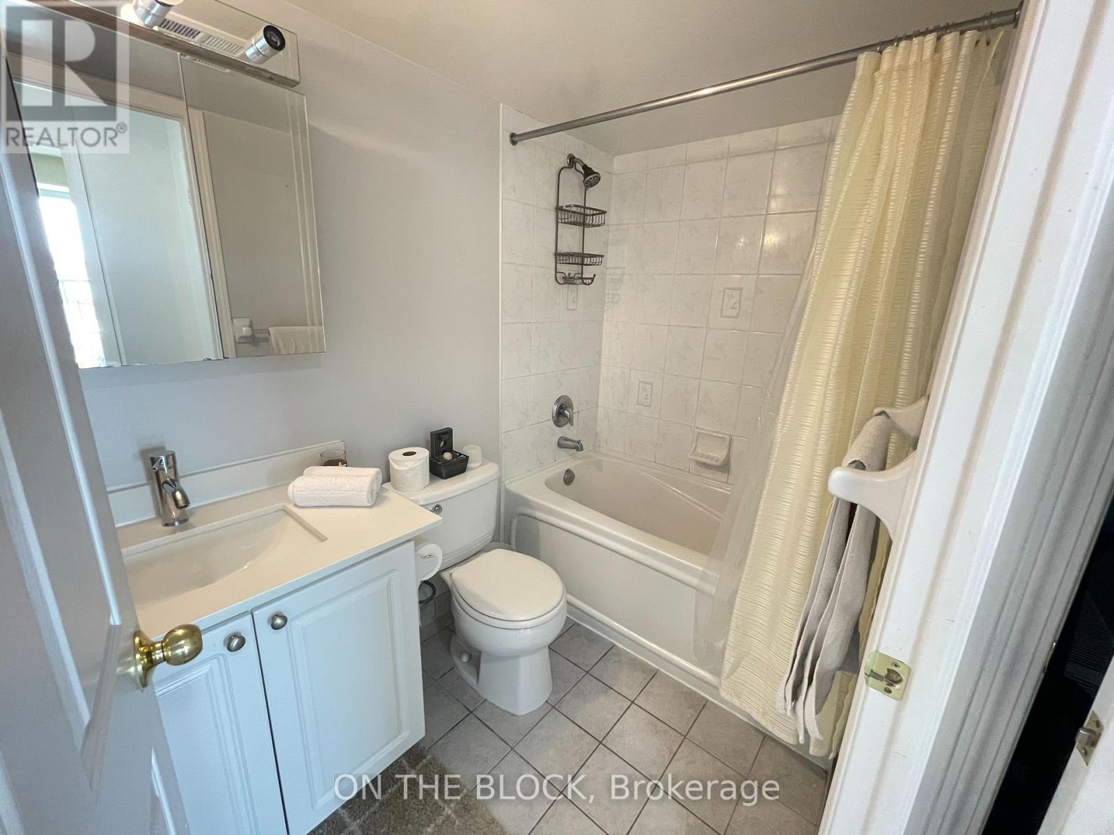 706 - 23 Oneida Crescent, Richmond Hill (Langstaff), Ontario  L4B 0A2 - Photo 28 - N12121823