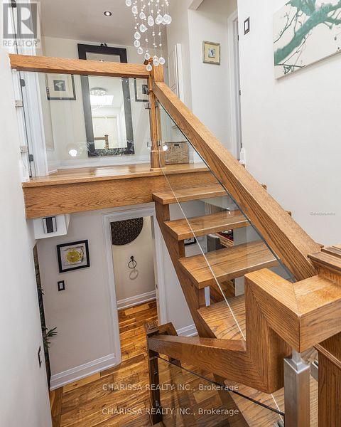 Upper - 60 Belvedere Drive, Oakville, Ontario  L6L 4B6 - Photo 19 - W12121822