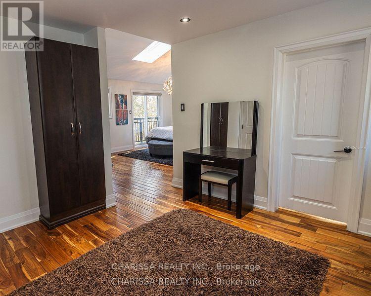 Upper - 60 Belvedere Drive, Oakville, Ontario  L6L 4B6 - Photo 23 - W12121822