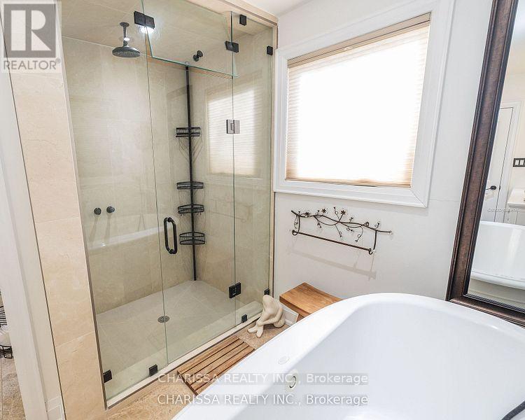 Upper - 60 Belvedere Drive, Oakville, Ontario  L6L 4B6 - Photo 27 - W12121822