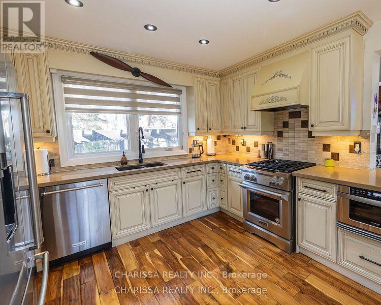 Upper - 60 Belvedere Drive, Oakville, Ontario  L6L 4B6 - Photo 8 - W12121822