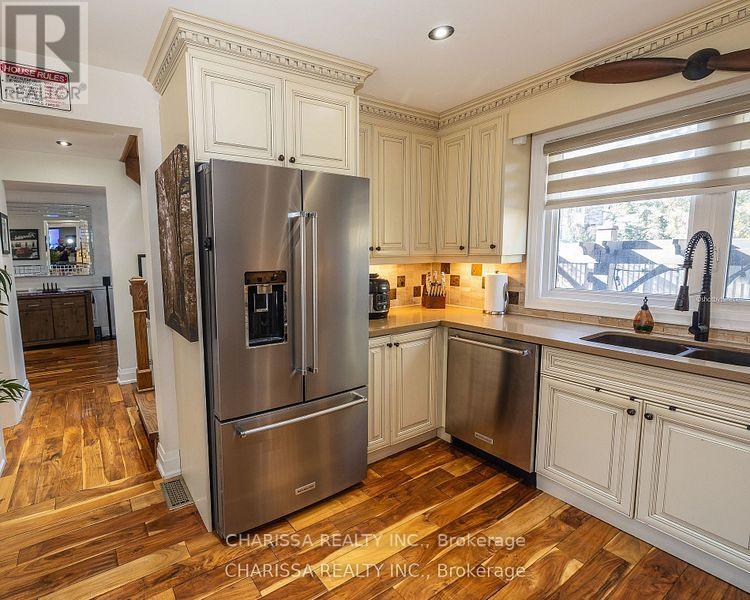 Upper - 60 Belvedere Drive, Oakville, Ontario  L6L 4B6 - Photo 9 - W12121822