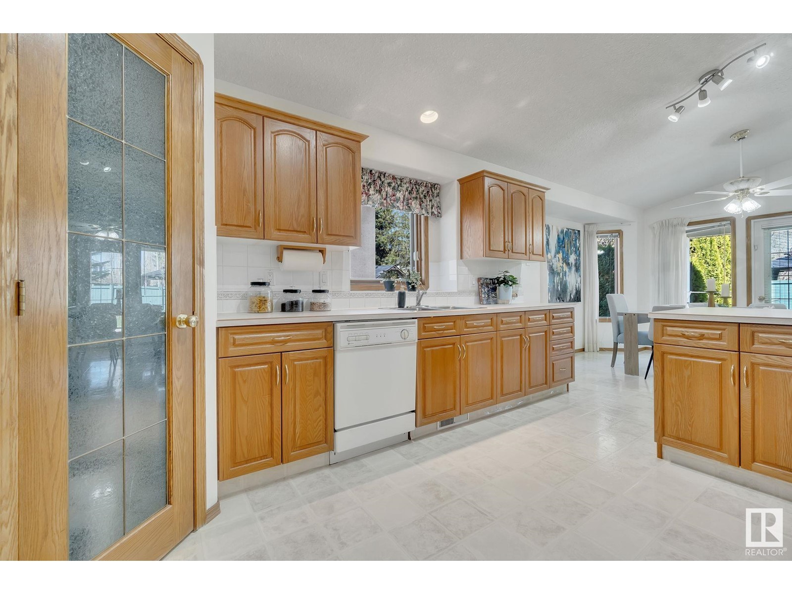 158 Blackburn Dr W Sw, Edmonton, Alberta  T6W 1B7 - Photo 11 - E4433931