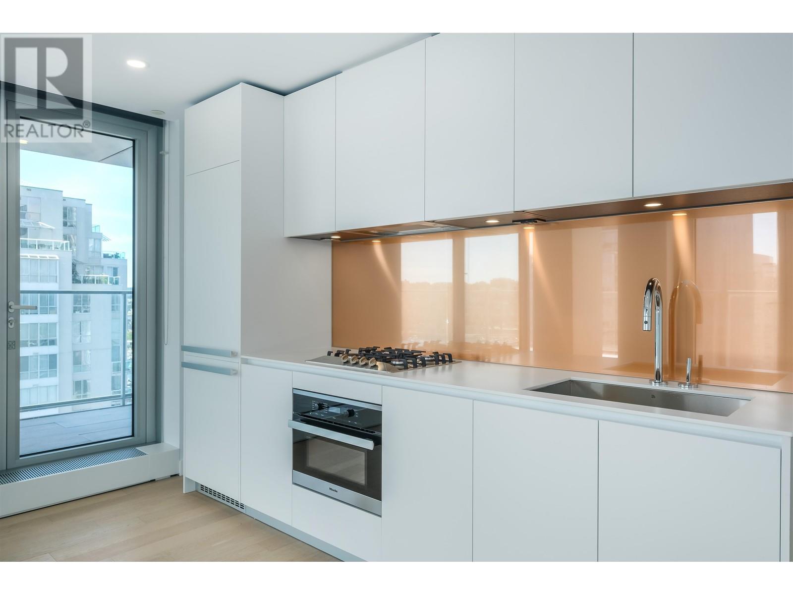 2102 1480 Howe Street, Vancouver, British Columbia  V6Z 1C4 - Photo 5 - R2997307