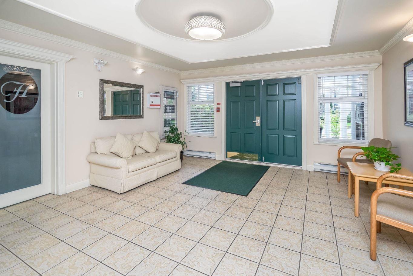 212 16085 83 Avenue, Surrey, British Columbia  V4N 0N2 - Photo 3 - R2997481