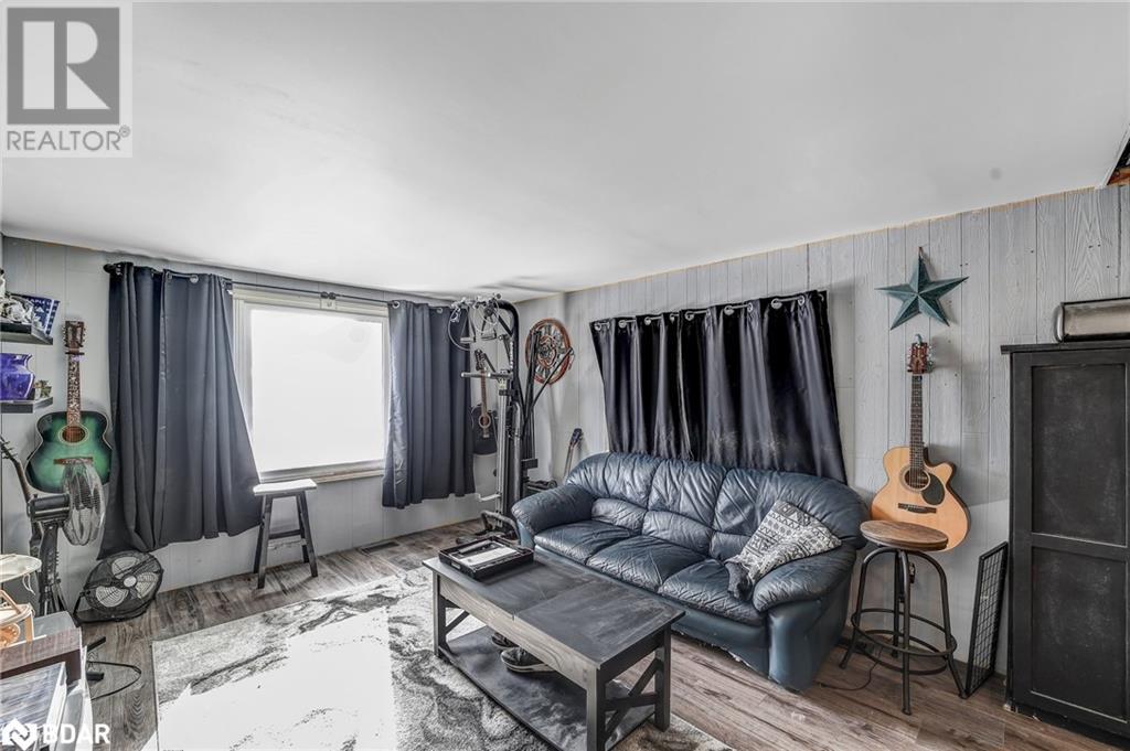 2 East Street, Angus, Ontario  L0M 1B1 - Photo 6 - 40720543
