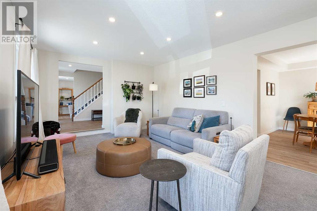 107 Edgehill Place Nw, Calgary, Alberta  T3A 2S4 - Photo 9 - A2211629