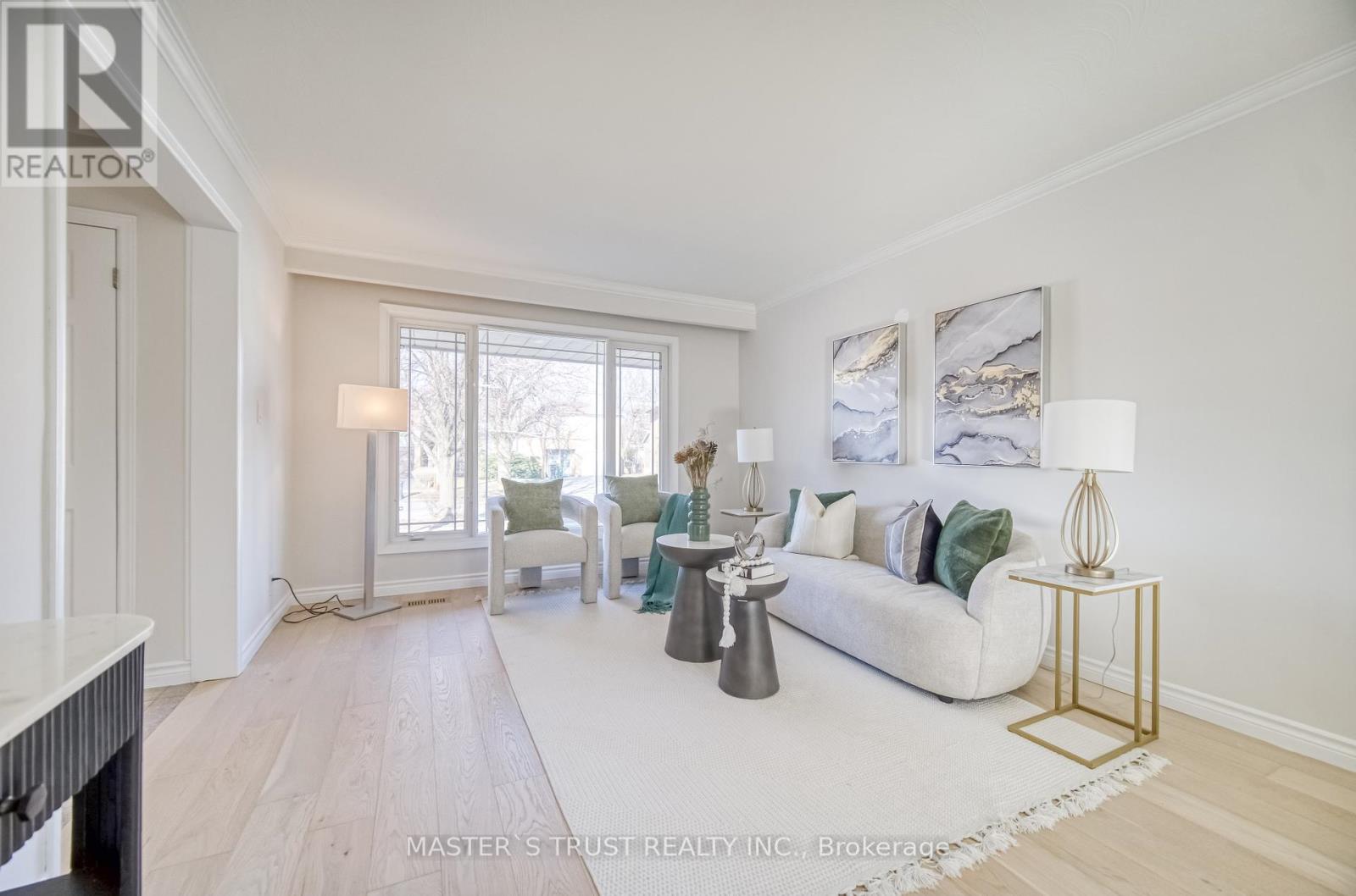 14 Houston Crescent, Toronto, Ontario  M2J 3H8 - Photo 9 - C12121832