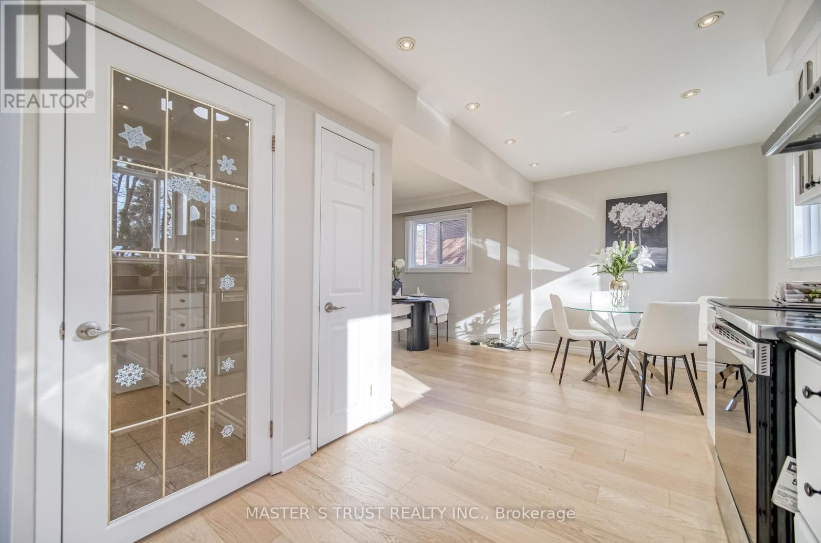 14 Houston Crescent, Toronto, Ontario  M2J 3H8 - Photo 15 - C12121832
