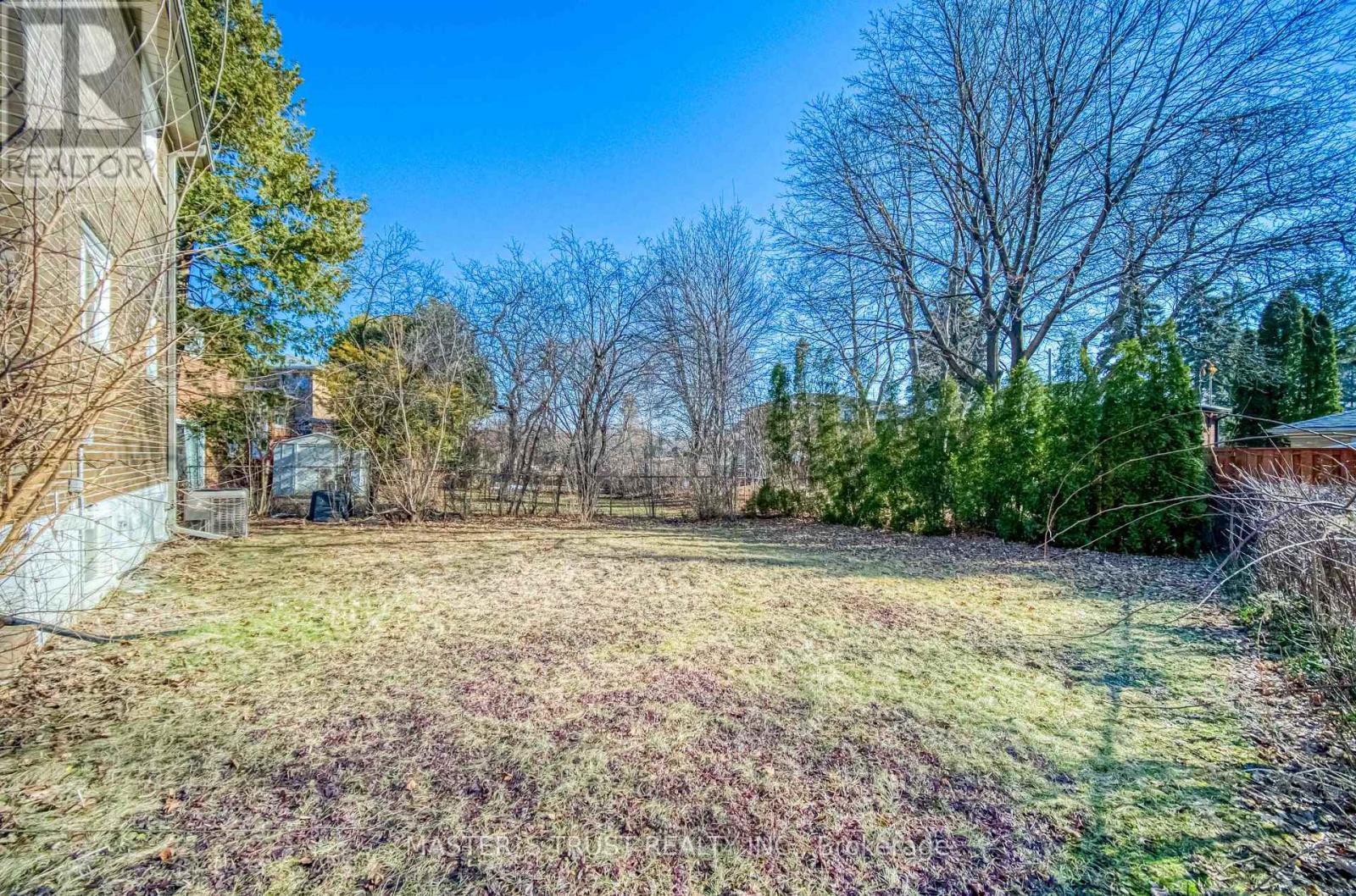 14 Houston Crescent, Toronto, Ontario  M2J 3H8 - Photo 32 - C12121832
