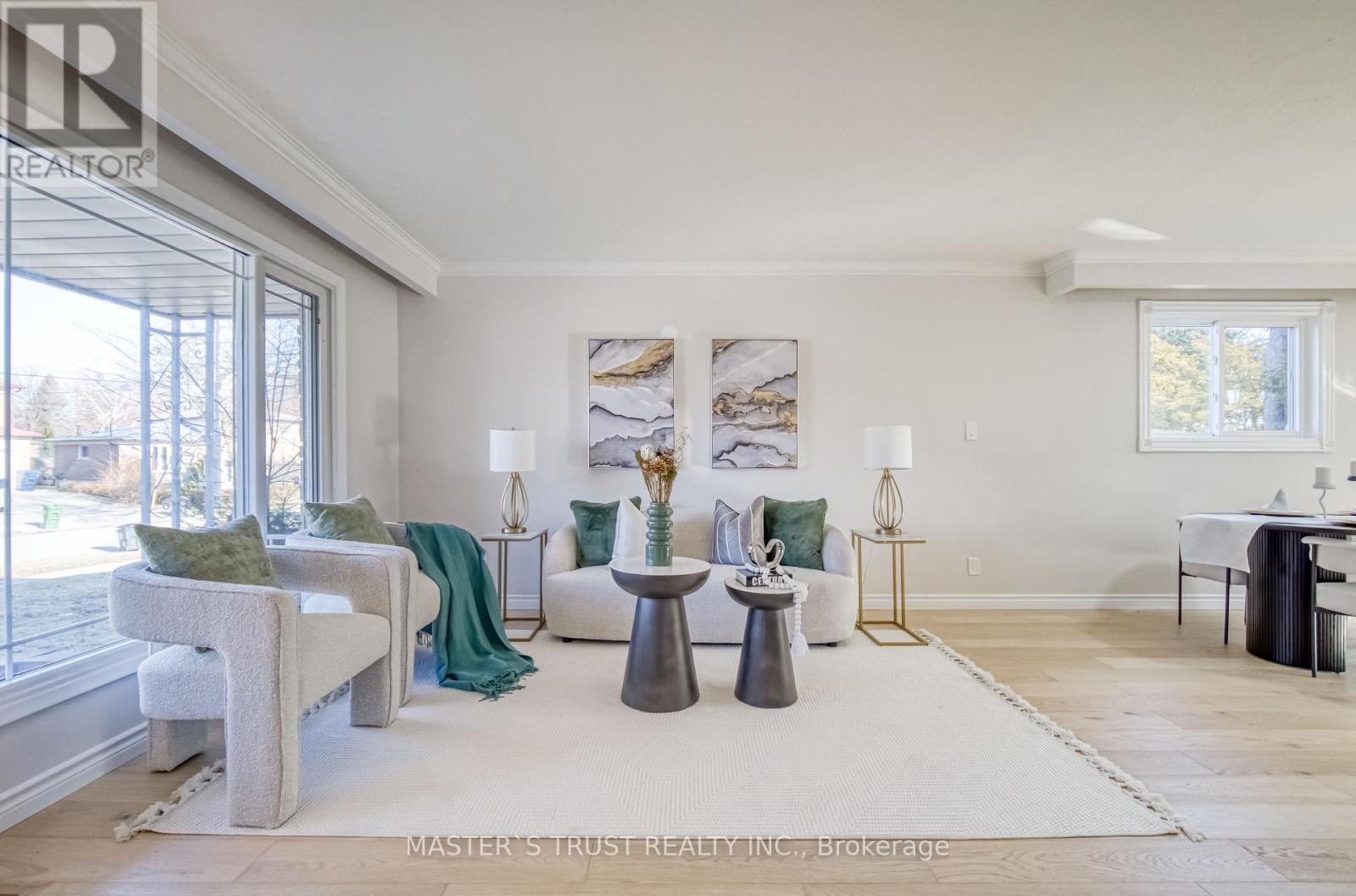 14 Houston Crescent, Toronto, Ontario  M2J 3H8 - Photo 8 - C12121832