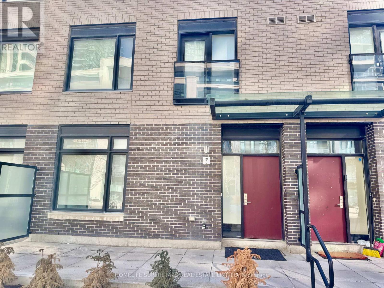 Th 3 - 4070 Parkside Village Drive W, Mississauga, Ontario  L5B 0K2 - Photo 2 - W12121834