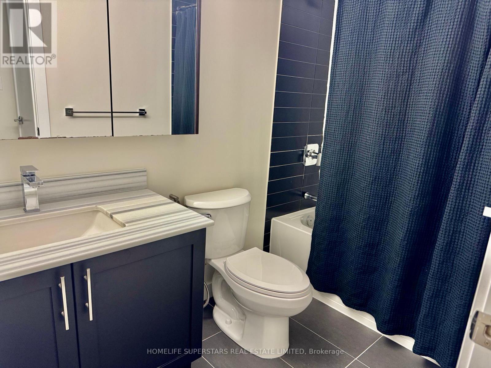 Th 3 - 4070 Parkside Village Drive W, Mississauga, Ontario  L5B 0K2 - Photo 11 - W12121834