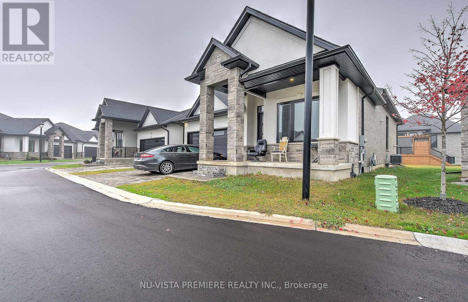 Property at 57 - 6990 CLAYTON WALK image 3