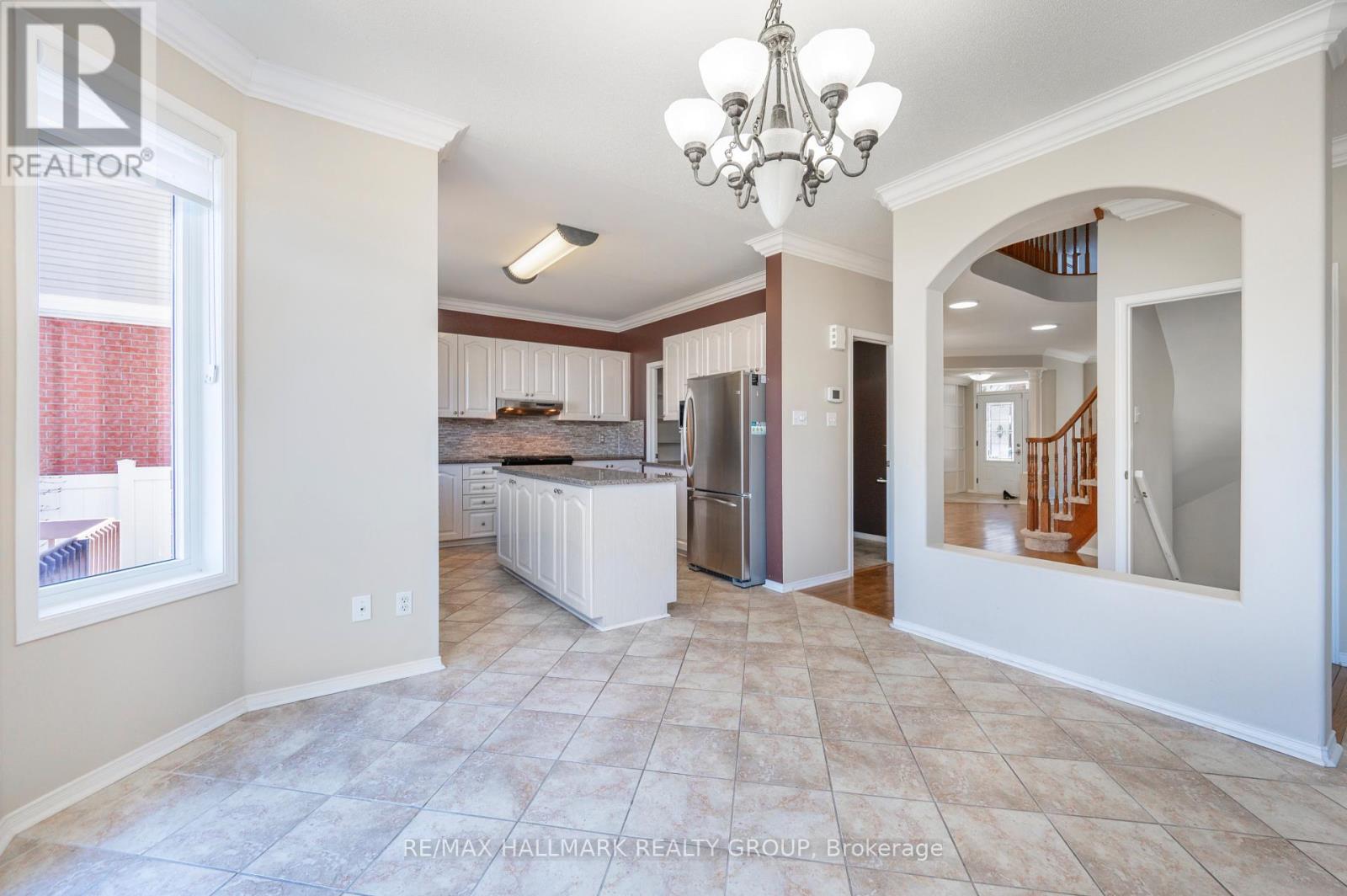 2031 Silver Pines Crescent, Ottawa, Ontario  K1W 1J9 - Photo 9 - X12121845