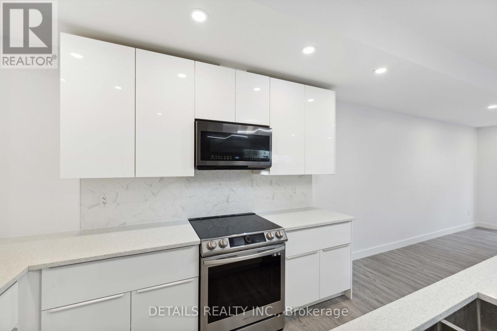 828 Maplewood Avenue, Ottawa, Ontario  K2B 5V5 - Photo 19 - X12121872