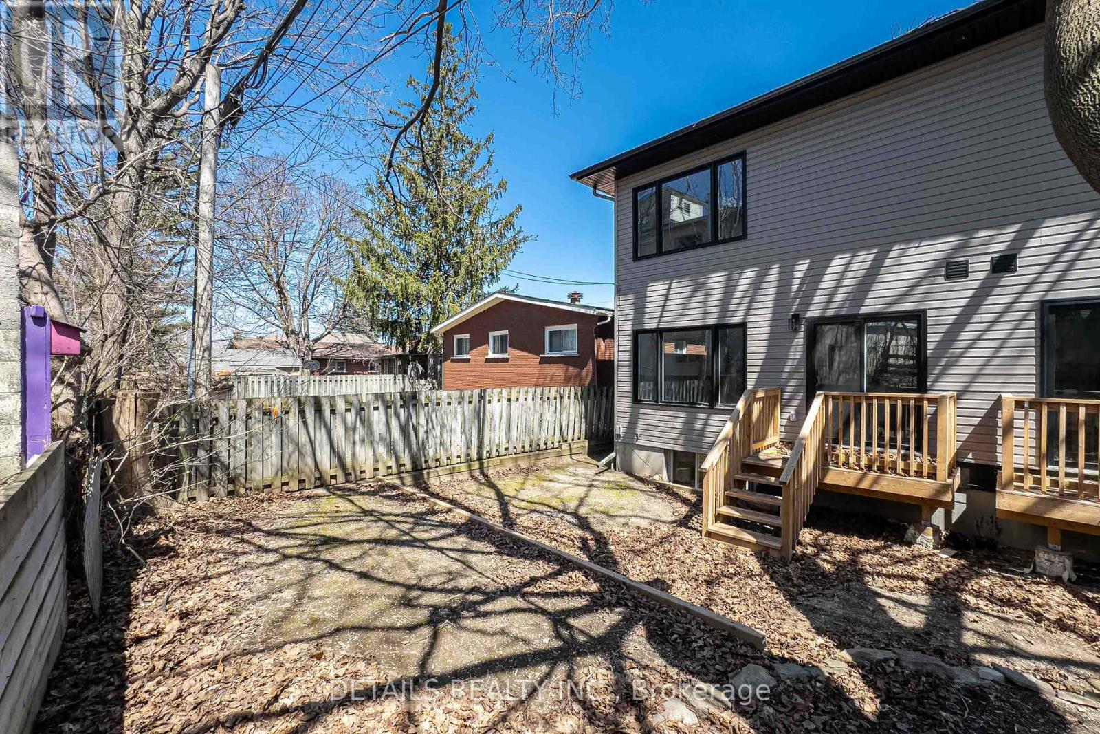 828 Maplewood Avenue, Ottawa, Ontario  K2B 5V5 - Photo 5 - X12121872