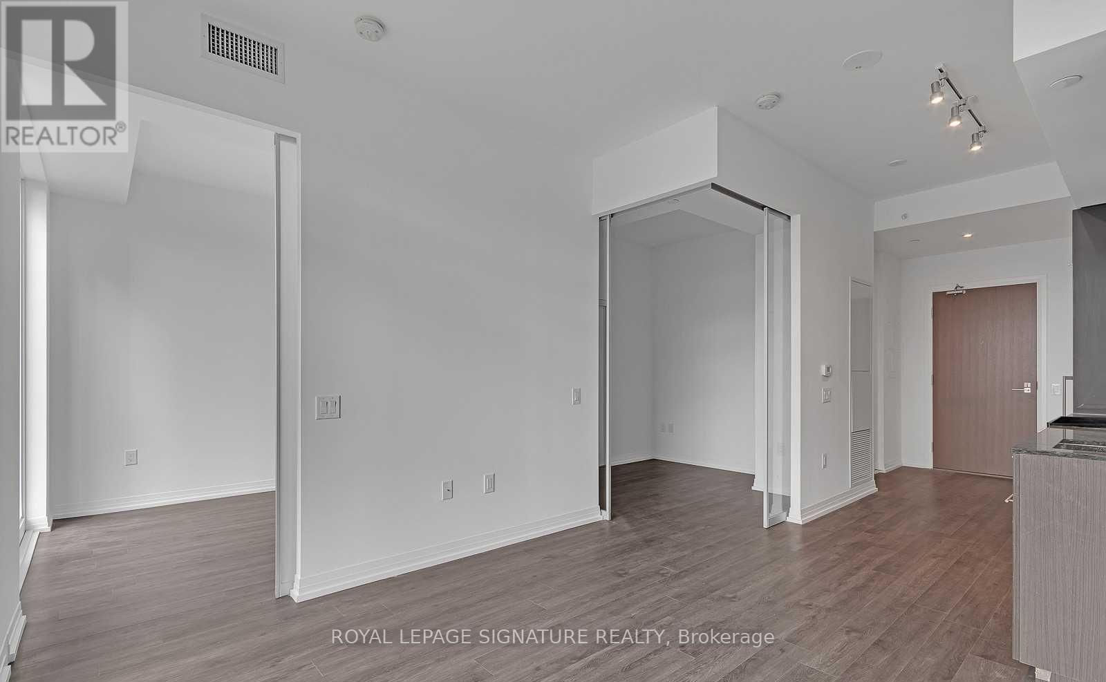 3709 - 251 Jarvis Street, Toronto, Ontario  M5B 0C3 - Photo 10 - C12121859