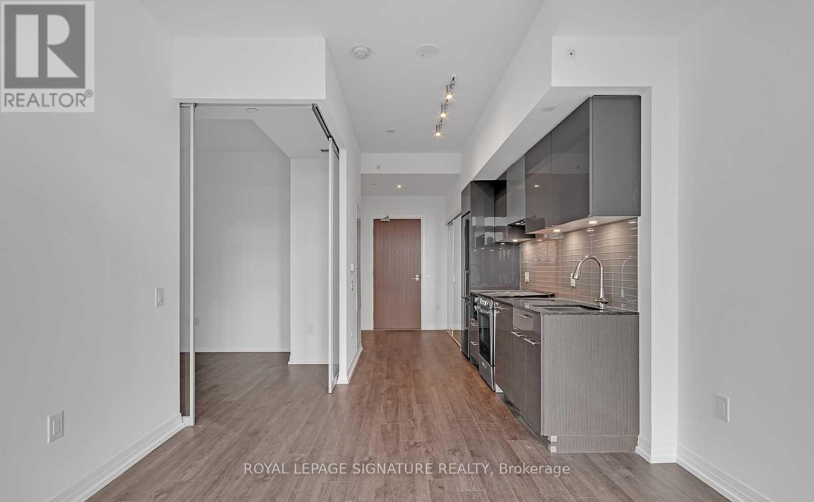 3709 - 251 Jarvis Street, Toronto, Ontario  M5B 0C3 - Photo 8 - C12121859