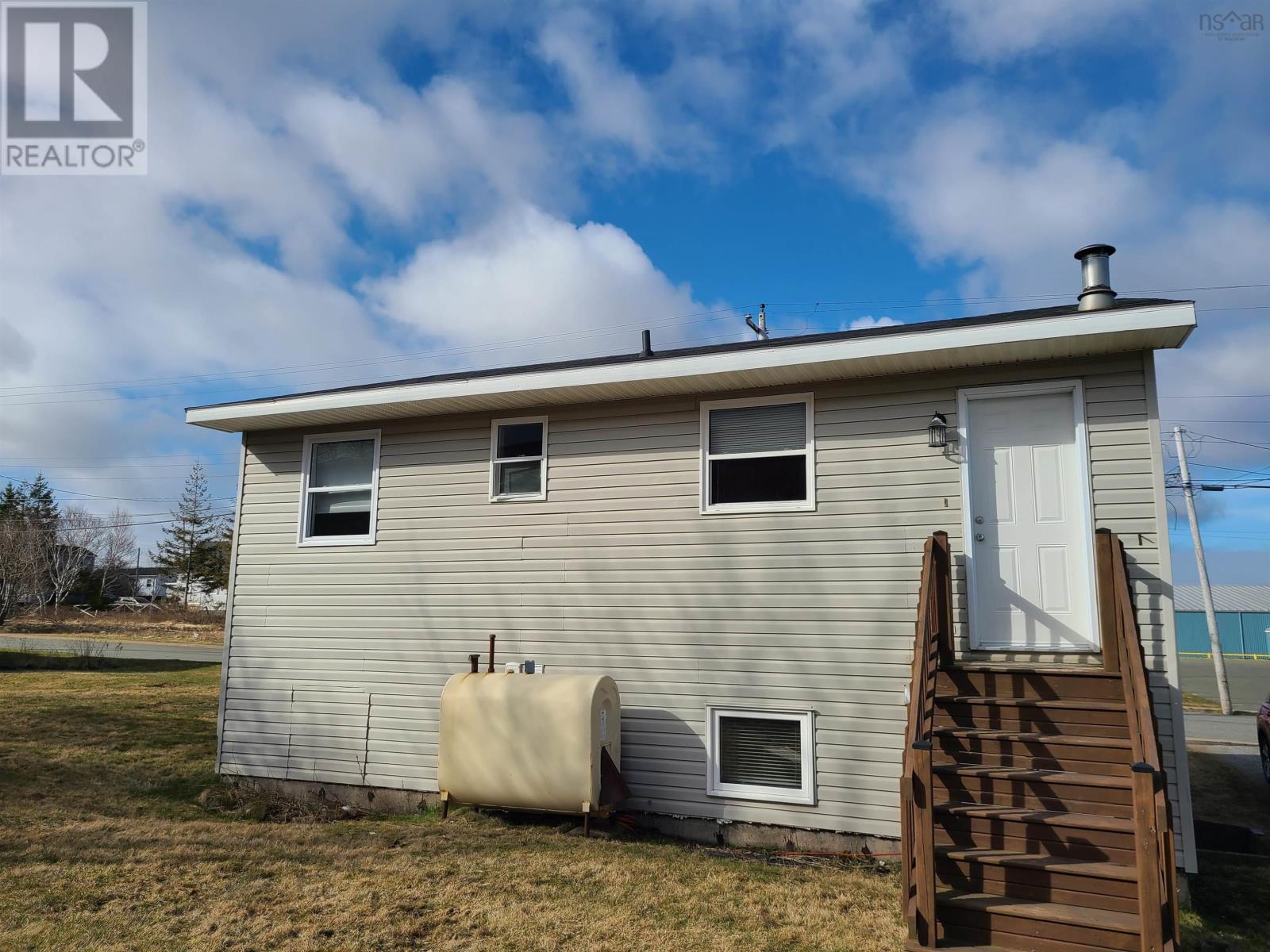 142 Legatto Street, Sydney Mines, Nova Scotia  B1V 2S4 - Photo 4 - 202507697