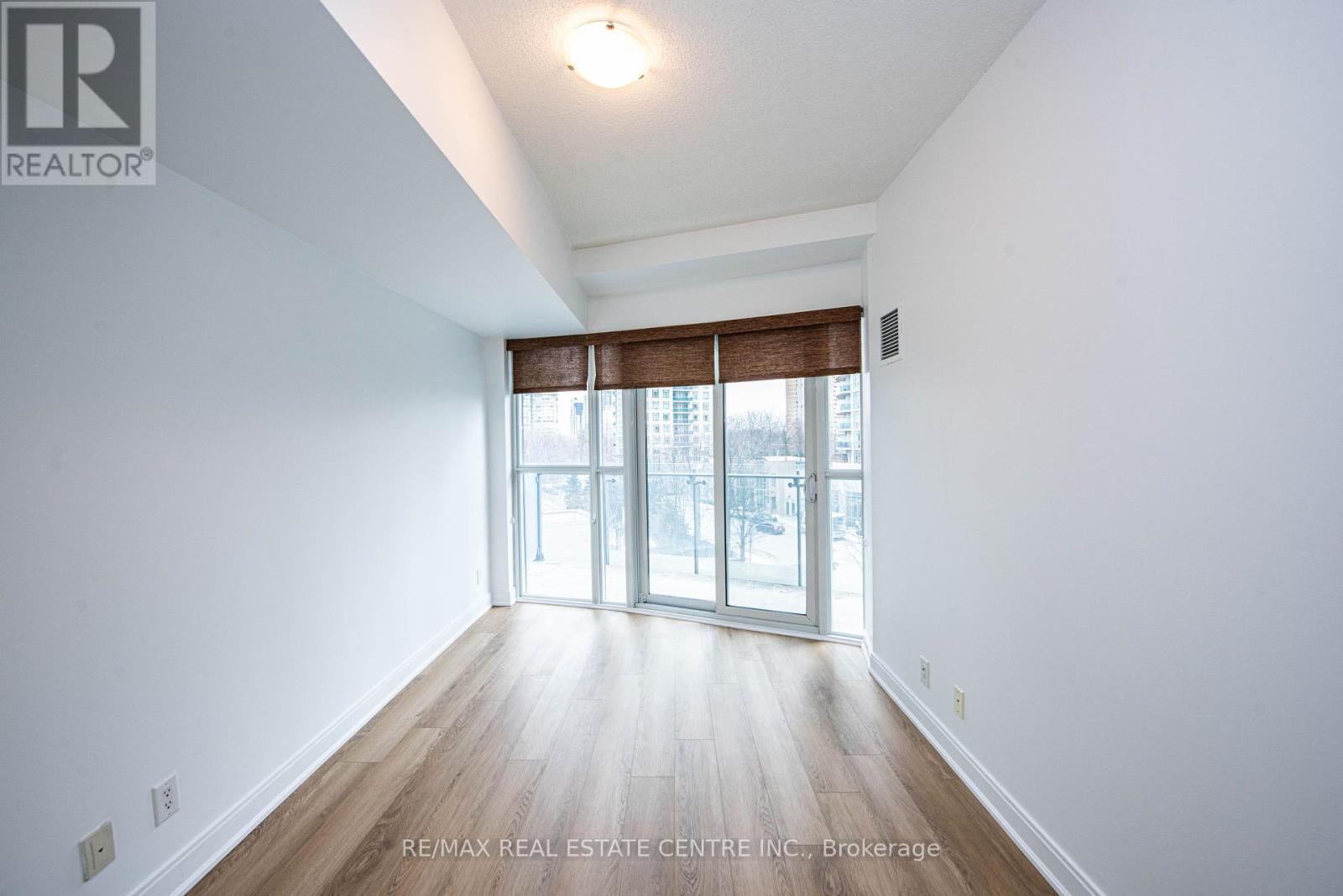 303 - 50 Absolute Avenue S, Mississauga, Ontario  L4Z 0A8 - Photo 12 - W12121853