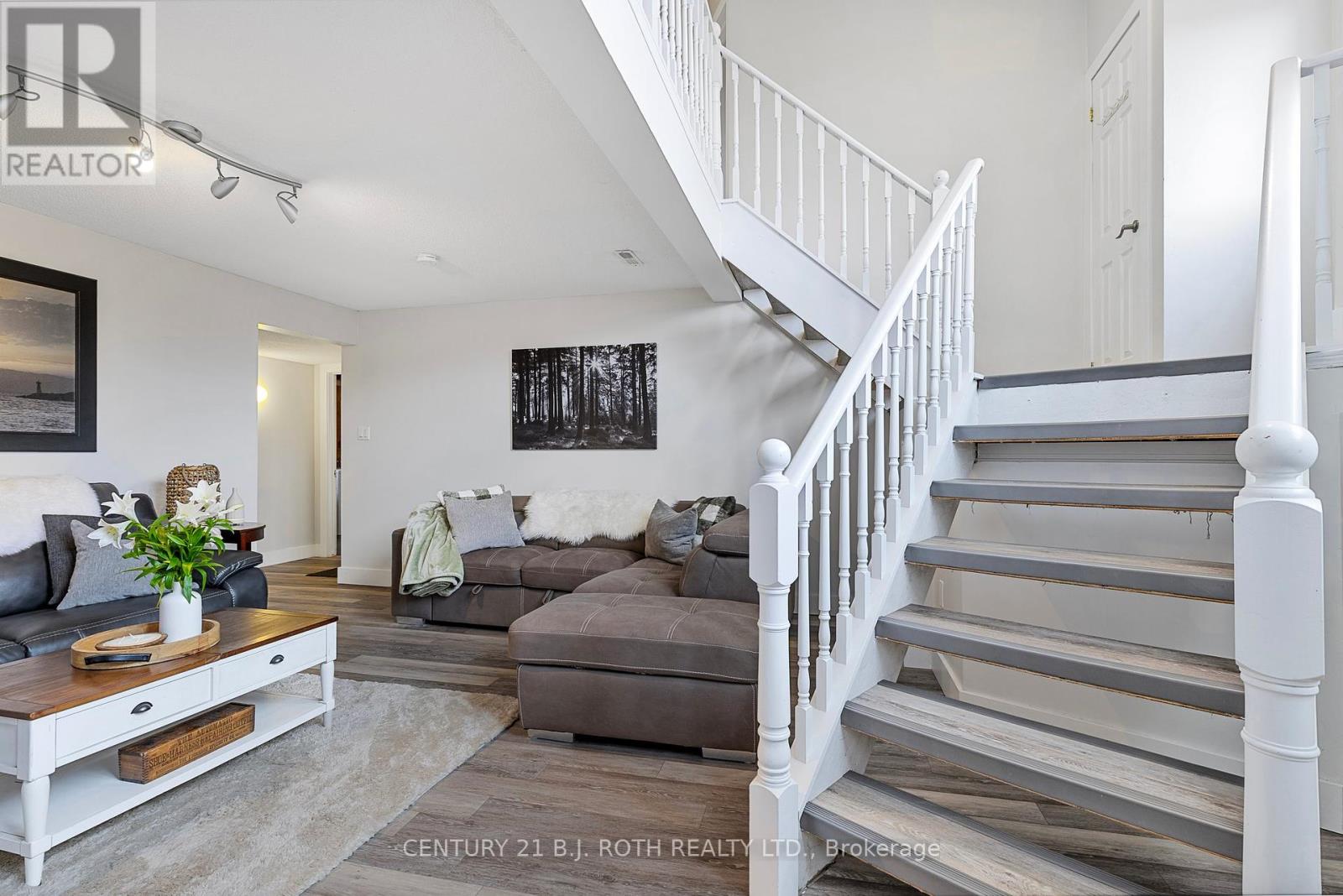 11 Masters Drive, Barrie, Ontario  L4M 6W4 - Photo 18 - S12111904