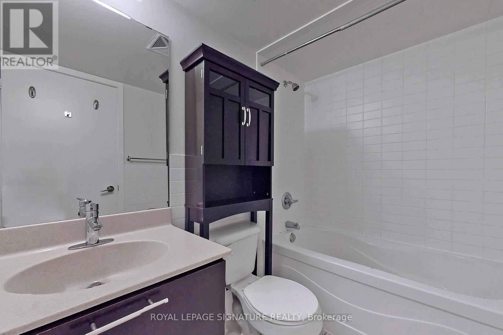 804 - 120 Dallimore Circle, Toronto, Ontario  M3C 4J1 - Photo 12 - C12121891