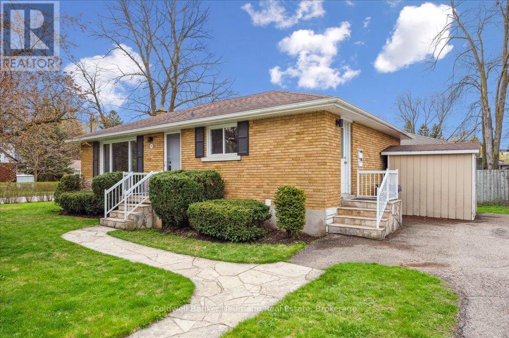 Property at 70 FREEMAN AVENUE image 2