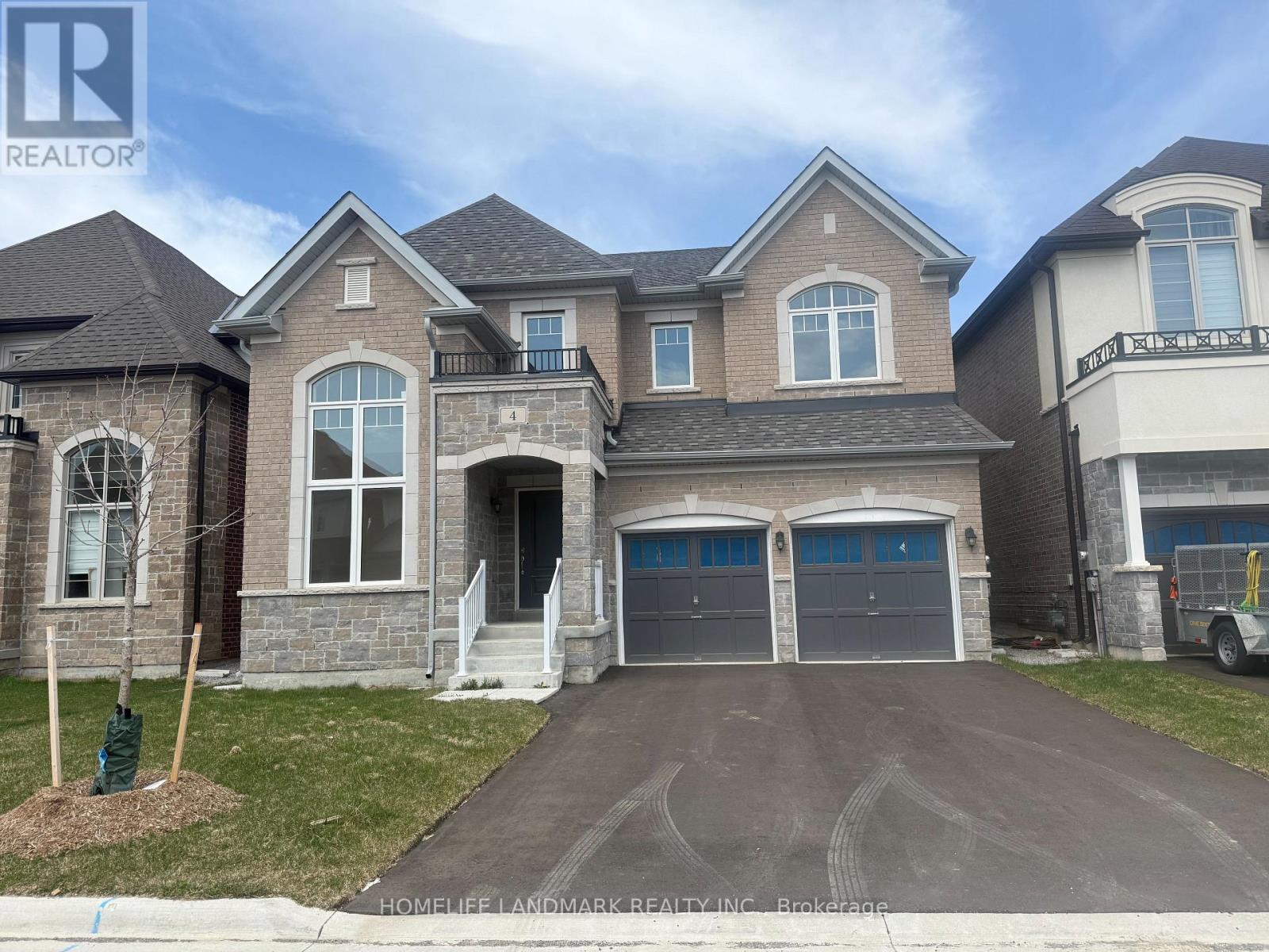 4 KENNETH ROSS BEND, East Gwillimbury, Ontario