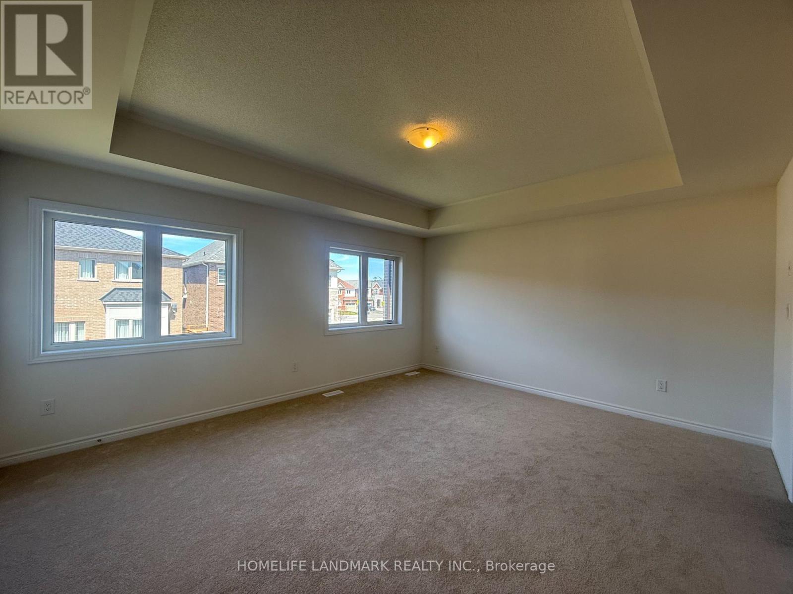 4 Kenneth Ross Bend, East Gwillimbury, Ontario  L9N 0T7 - Photo 17 - N12121880