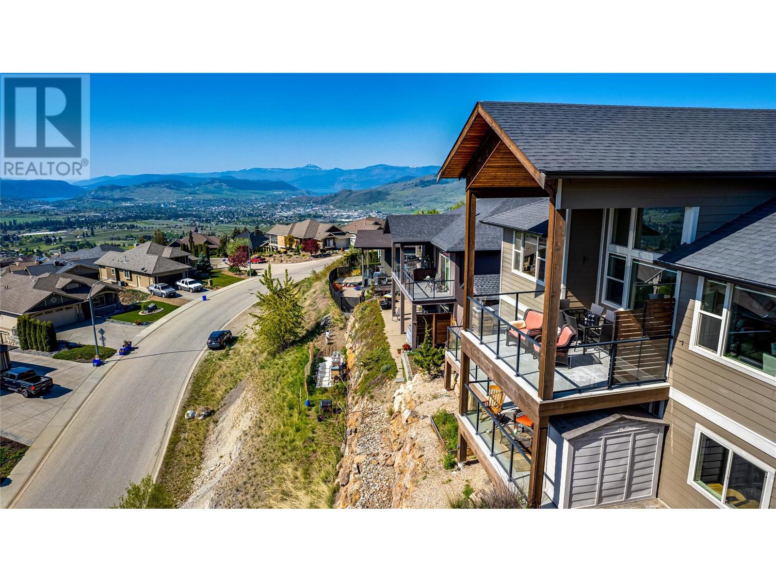7221 Silver Ridge Drive, Vernon, British Columbia  V1B 4C6 - Photo 4 - 10340425